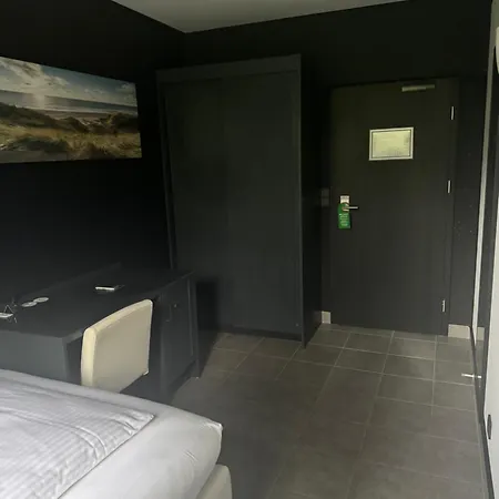 Hotel Tibet Am Airport Duesseldorf-ratingen *