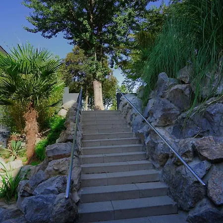 Hotel Tibet Am Airport Düsseldorf-ratingen Ratingen