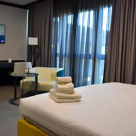 Tibet Am Airport Düsseldorf-ratingen