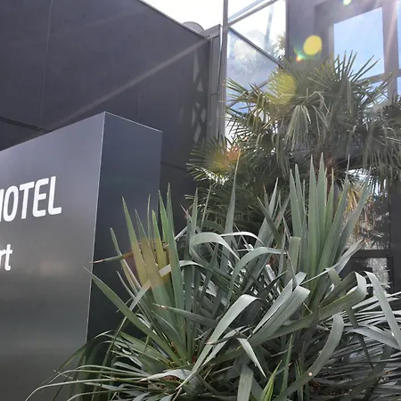 Tibet Am Airport Düsseldorf-ratingen Hotel *