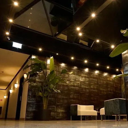 Tibet Am Airport Duesseldorf-ratingen Hotel *