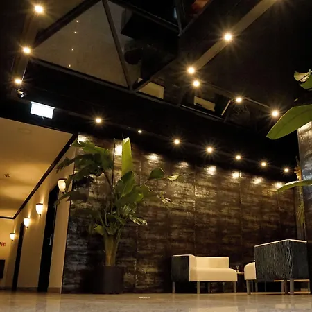 Tibet Am Airport Duesseldorf-ratingen Hotel *