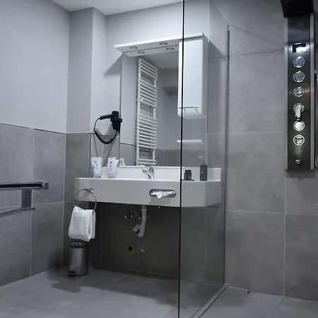 Tibet Am Airport Düsseldorf-ratingen Hotel *