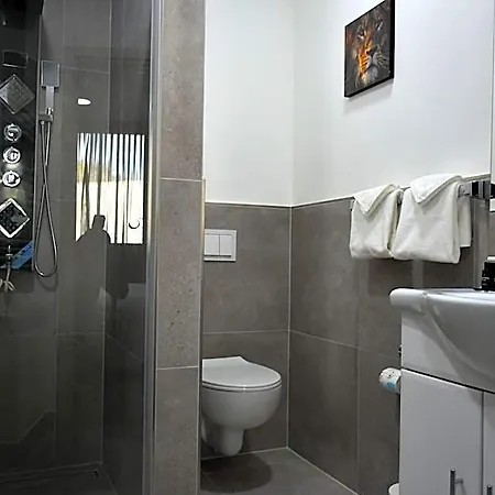 Hotel Tibet Am Airport Duesseldorf-ratingen Ratingen