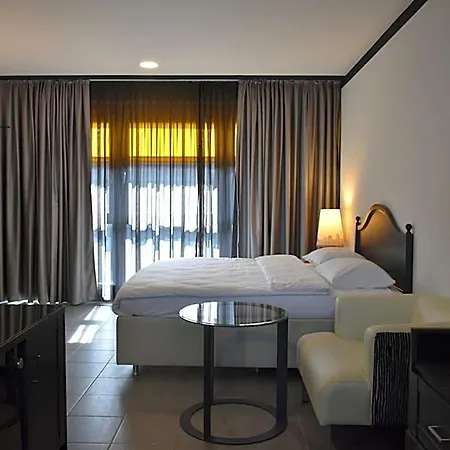 Tibet Am Airport Duesseldorf-ratingen Hotel *