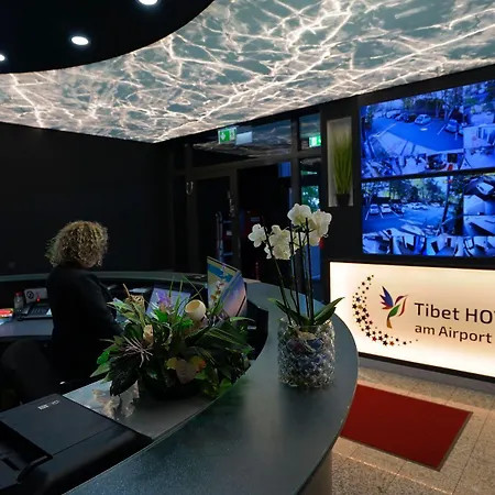 Tibet Am Airport Duesseldorf-ratingen