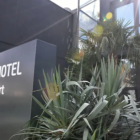 Hotel Tibet Am Airport Duesseldorf-ratingen Ratingen