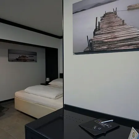 Tibet Am Airport Duesseldorf-ratingen Hotel *