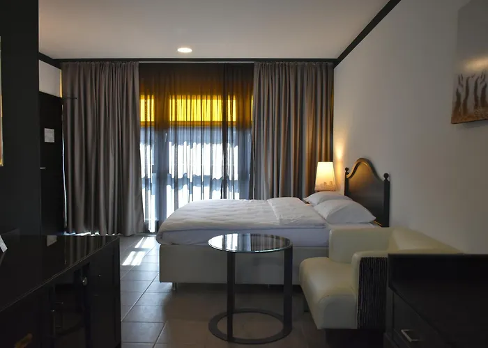 Tibet Am Airport Duesseldorf-ratingen Hotell