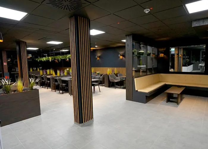 Tibet Am Airport Duesseldorf-ratingen *