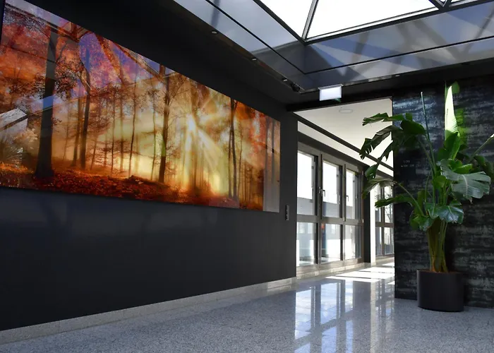 Tibet Am Airport Duesseldorf-ratingen