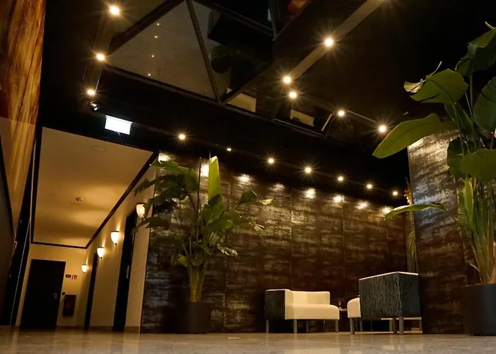 Tibet Am Airport Duesseldorf-ratingen Hotell *