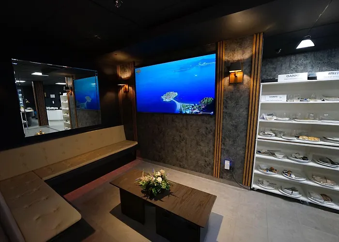 Tibet Am Airport Duesseldorf-ratingen Ratingen